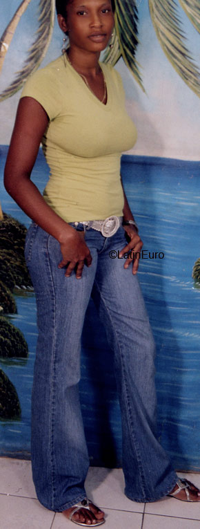 Date this fun Jamaica girl Betricia from Kingston N1396