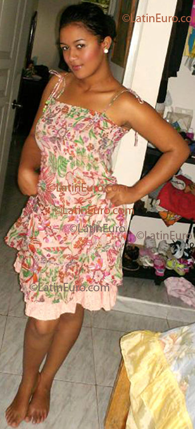 Date this tall Dominican Republic girl Rosado from Santo Donmigo N193