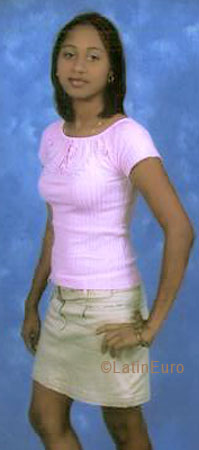Date this foxy Dominican Republic girl Normaris from Santiago N1967