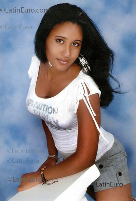 Date this hard body Dominican Republic girl Elizabeth from San Pedro de Macoris N199
