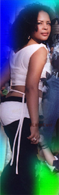 Date this charming Any Country girl Ruth from  N2070