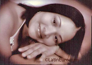 Date this gorgeous Dominican Republic girl Martina from San Pedro de Macoris N220