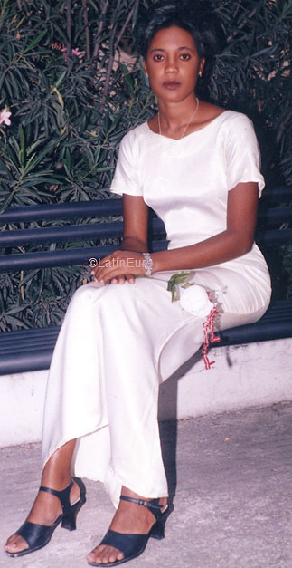 Date this funny Any Country girl Myrtha from  N2362