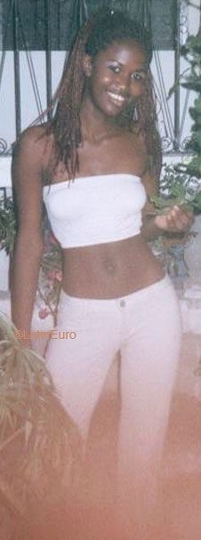 Date this stunning Honduras girl Blanca from Choloma N2393