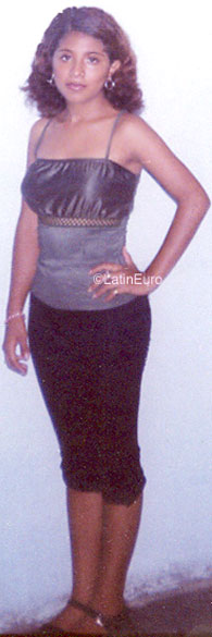 Date this passionate Honduras girl Karen from Yoro N2454
