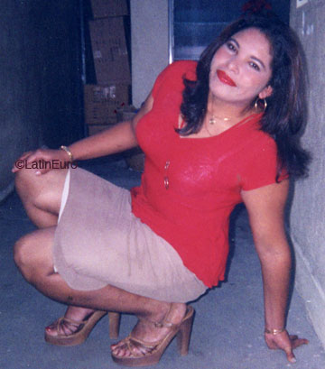 Date this stunning Honduras girl Carmen from Danli N2554
