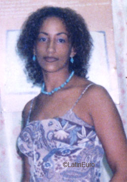 Date this pretty Dominican Republic girl Elizabeth from Santo Domingo N2564
