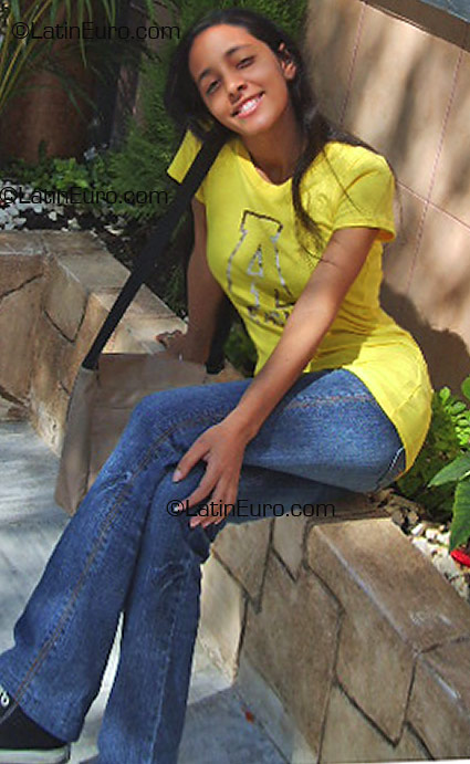 Date this charming Any Country girl Sandra- from  N270