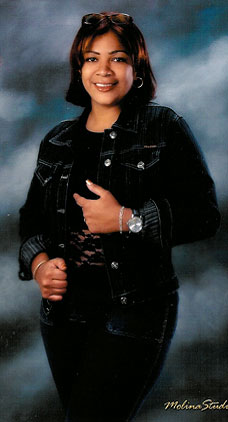 Date this charming Any Country girl Mary from  N2828