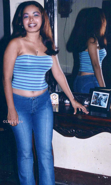 Date this pretty Any Country girl Aniezka from  N2966