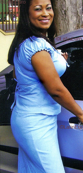 Date this fun Panama girl Lencia from  N313