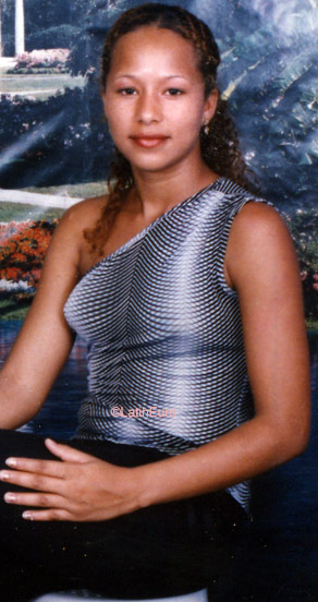 Date this charming Honduras girl Jessi from  N3219