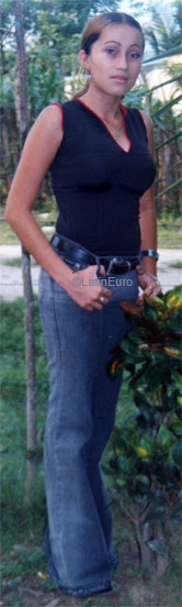 Date this sensual Honduras girl Delmis from  N3293