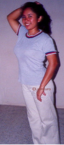 Date this foxy Honduras girl Ruth from Tegucigalpa N3321