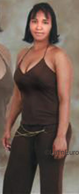 Date this good-looking Dominican Republic girl Anny from Nagua N351