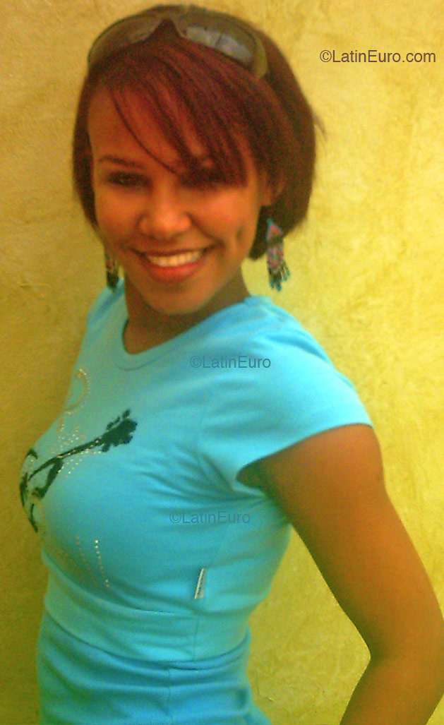 Date this young Dominican Republic girl Yahelianny from San Francisco de Macoris N359