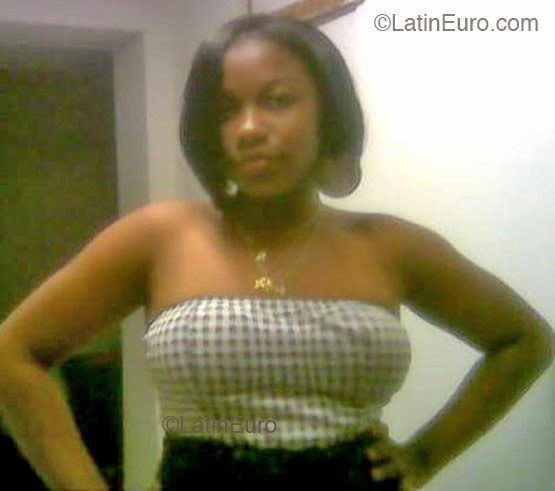 Date this georgeous Any Country girl Deon from  N396