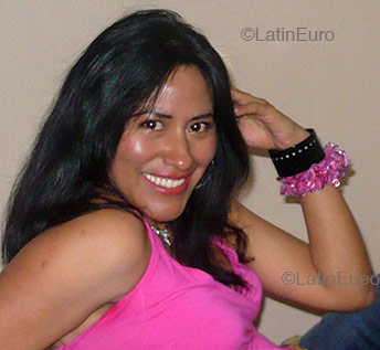 Date this tall Any Country girl Sonia from  N416