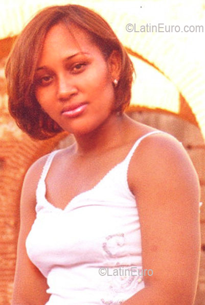 Date this hard body Dominican Republic girl Paola from Monte Plata N549
