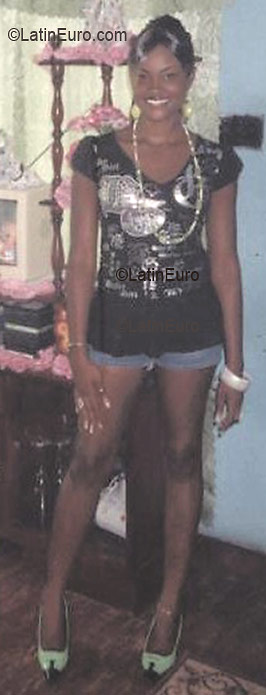 Date this fun Any Country girl Chikoda from St. Elizabeth N-670