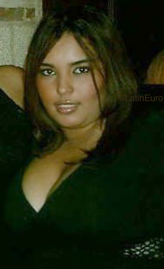 Date this georgeous Dominican Republic girl Kimberly from Santo Domingo N970