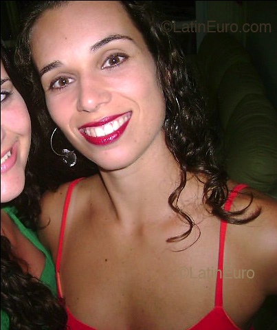 Date this delightful Brazil girl Gisele from BLUMENAU B3251