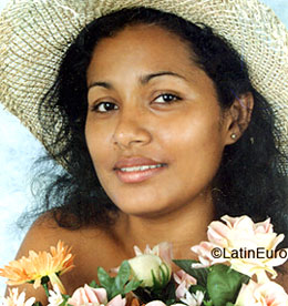 Date this gorgeous Brazil girl Rejane from JABOATAO B6268