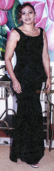 Date this charming Brazil girl Laude from CUIABA B6512