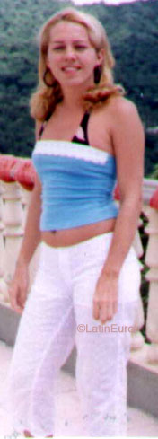 Date this hot Brazil girl Meuri from  B8073