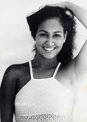 Date this young Brazil girl Taine from RIO DE JANEIRO B8426