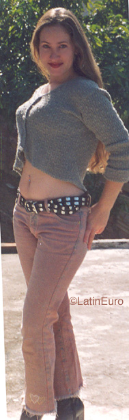 Date this voluptuous Brazil girl Andreia from CAIEIRAS B9869