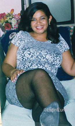 Date this sensual Brazil girl Josenil from  B9924