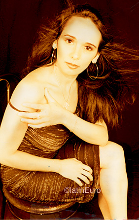 Date this good-looking Brazil girl Marcia from JESUITAS B9928