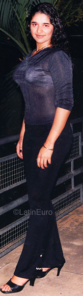 Date this voluptuous Brazil girl Maria from COLATINA B9964