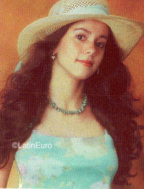 Date this good-looking Brazil girl Renata from RIO DE JANEIRO B9853