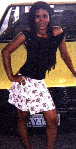 Date this gorgeous Brazil girl Alexandra from ITAITUBA B9659