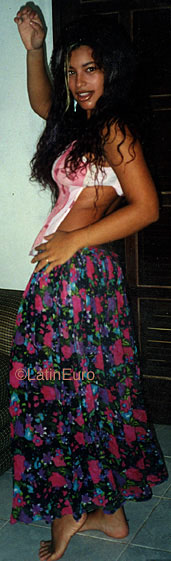 Date this young Brazil girl Fabiana from RIO DAS OSTRAS B9637
