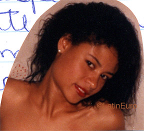 Date this pretty Brazil girl Rosa from GARCA B9709