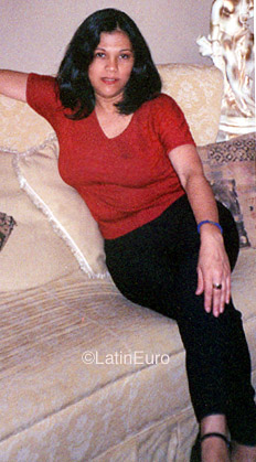 Date this good-looking Brazil girl Ilse from SAO PAULO B9716