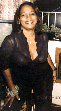 Date this nice looking Brazil girl Perolamy from  B9701