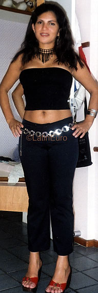 Date this voluptuous Brazil girl Elaine from RECIFE B9589