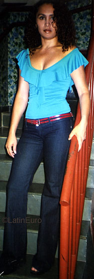 Date this nice looking Brazil girl Iraeide from BRASILIA B9605