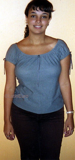 Date this hot Brazil girl Janine from NITEROI B9532