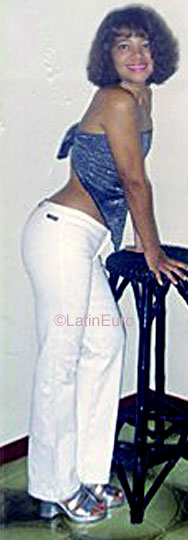 Date this sultry Brazil girl Rita from BARBOSA B9464