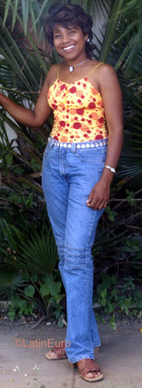 Date this beautiful Any Country girl Belkys from  N3715