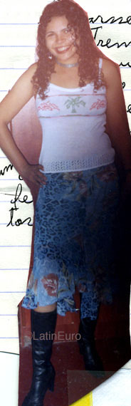 Date this sultry Brazil girl Betania from SAO PAULO B9355