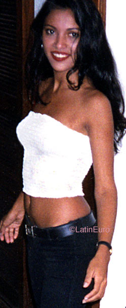 Date this voluptuous Brazil girl Maria from PARAUAPEBAS B9436