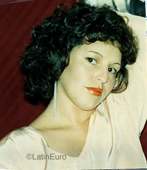 Date this gorgeous Brazil girl Rosa from PINHEIROS B9380