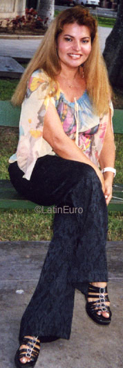 Date this georgeous Brazil girl Bernnadete from  B9056