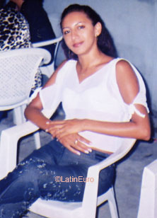 Date this happy Brazil girl Claudia from BELEM B9079